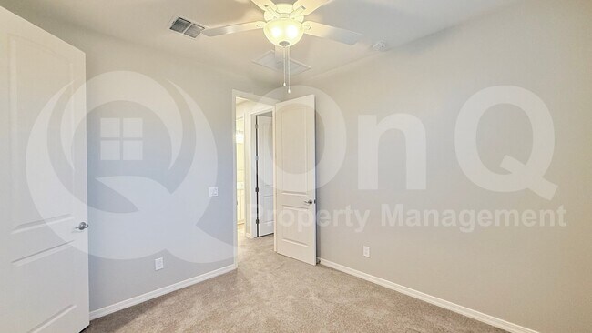 Building Photo - 4166 E Jesse St