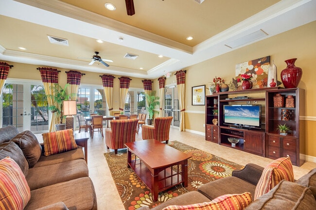 Building Photo - 13430 Kent St