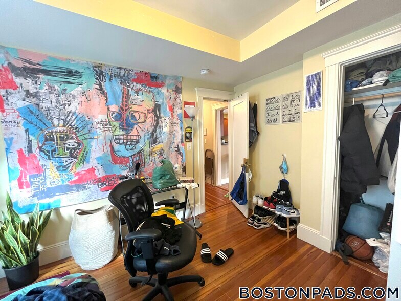 Building Photo - 7 Boulevard Terrace