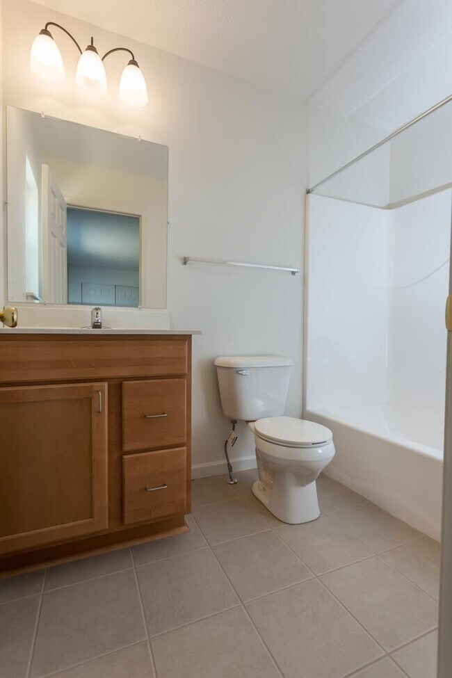 Building Photo - 6 Sunpath Wy