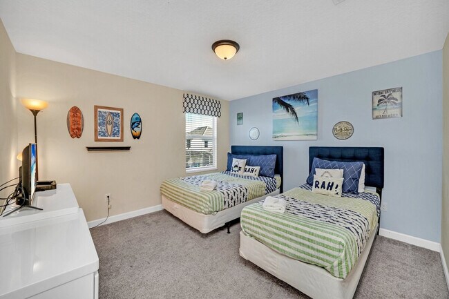 Building Photo - 1671 Moon Valley Dr