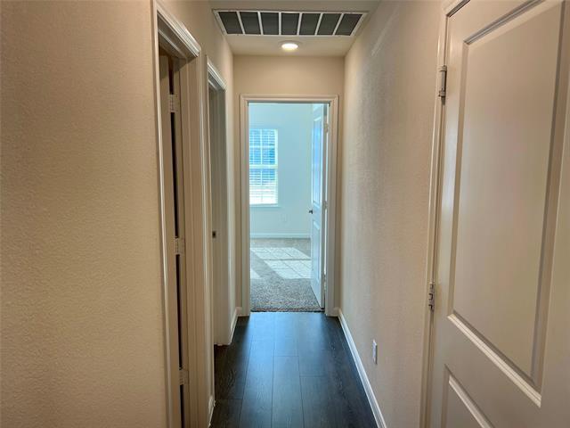 Building Photo - 602 Spur Ridge