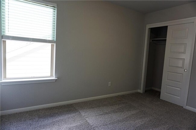 Building Photo - 2308 Pecan Island Dr