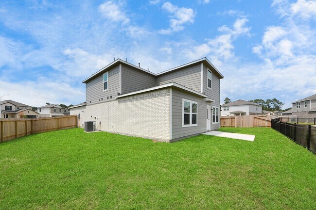 Building Photo - 135 Alset Dr