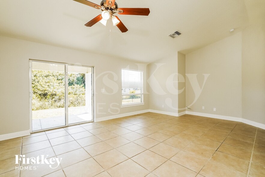Building Photo - 6136 Hellman Ave