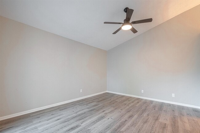 Building Photo - 15638 Schumann Ln