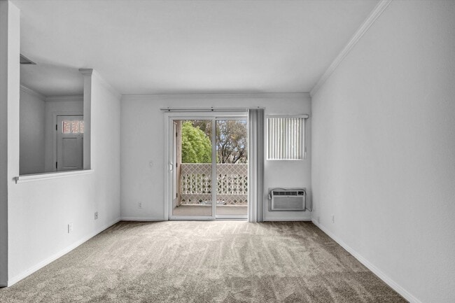 Building Photo - Cozy 1 Bed, 1 Bath Condo in Mira Mesa w/ Off-Street Parking!