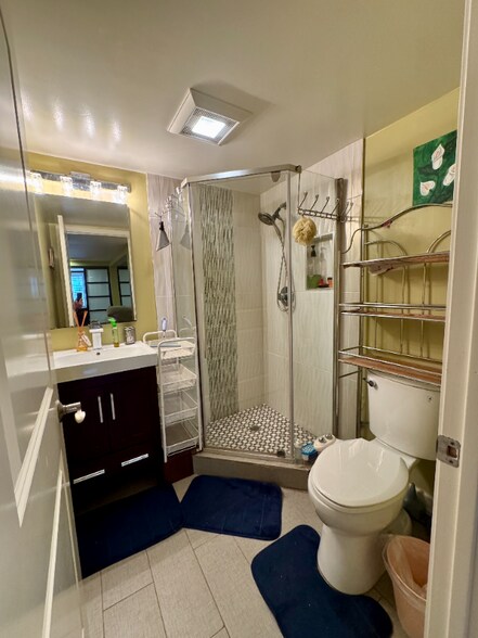 Building Photo - 101 Lunado Wy