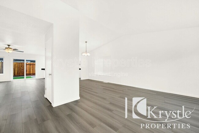 Building Photo - 606 Humbolt Dr