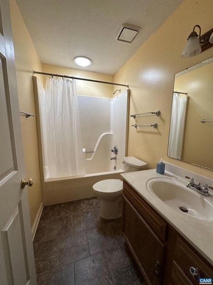 Building Photo - 1704 Bent Tree Ct