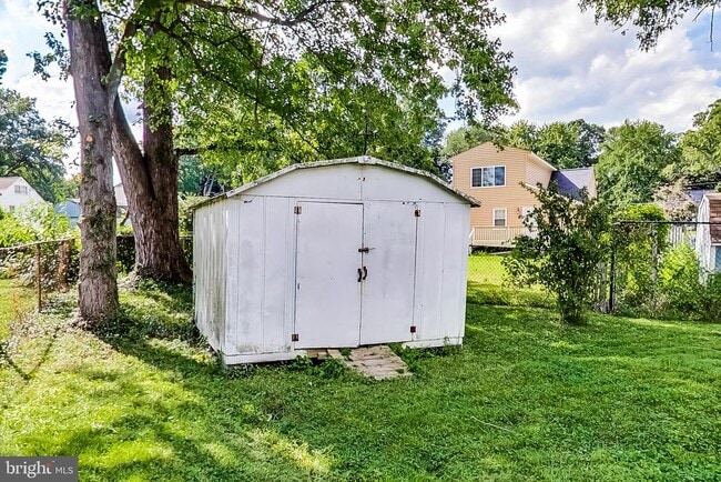 Building Photo - 6641 Barrett Rd