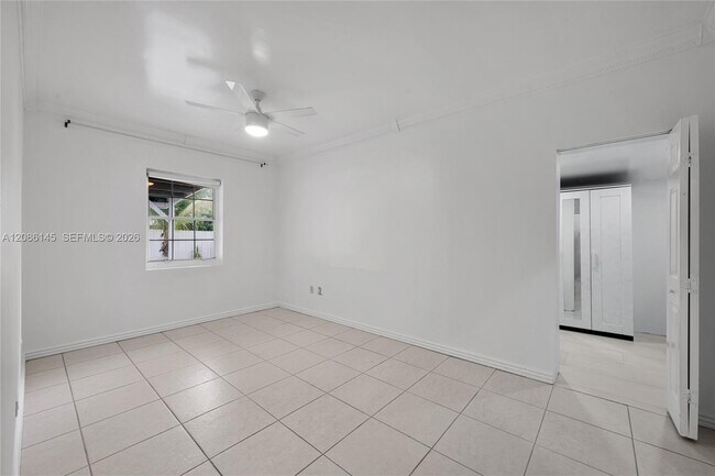 Building Photo - 2041 NE 182nd St