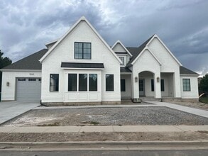 Building Photo - 3243 N 810 E
