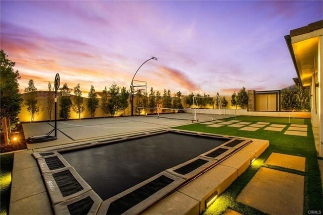 Building Photo - Stunning and Spacious 5BR 3BA Home w/ Solar Panels + Community Pool + Basketball/Tennis Court + S...