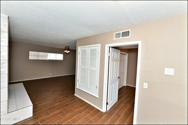 Building Photo - 3125 Hamilton Ave