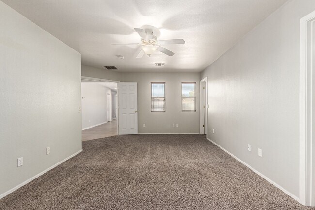 Building Photo - 21127 Avenida Del Valle Ct