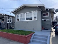 Building Photo - 1446 Mitchell St