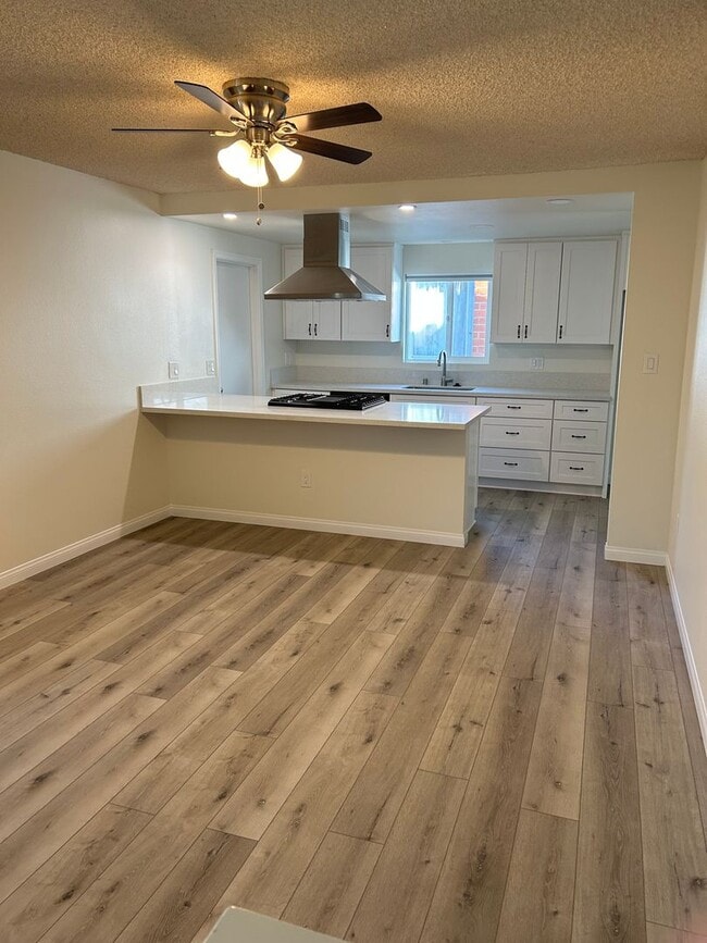 Building Photo - Beautiful Remodeled 3 bedroom 2 bath single family home Chula Vista! Ready for move in 1/17/2026!