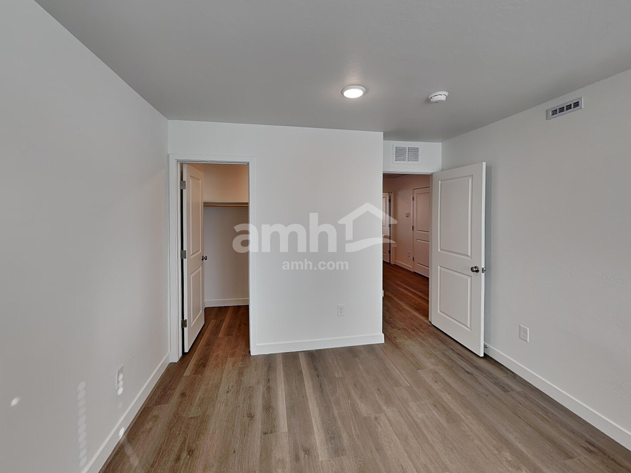 Building Photo - 12532 W Flynn Ln