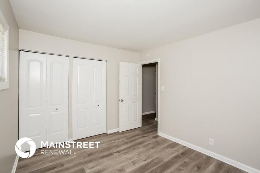 Building Photo - 4955 Katherine Dr