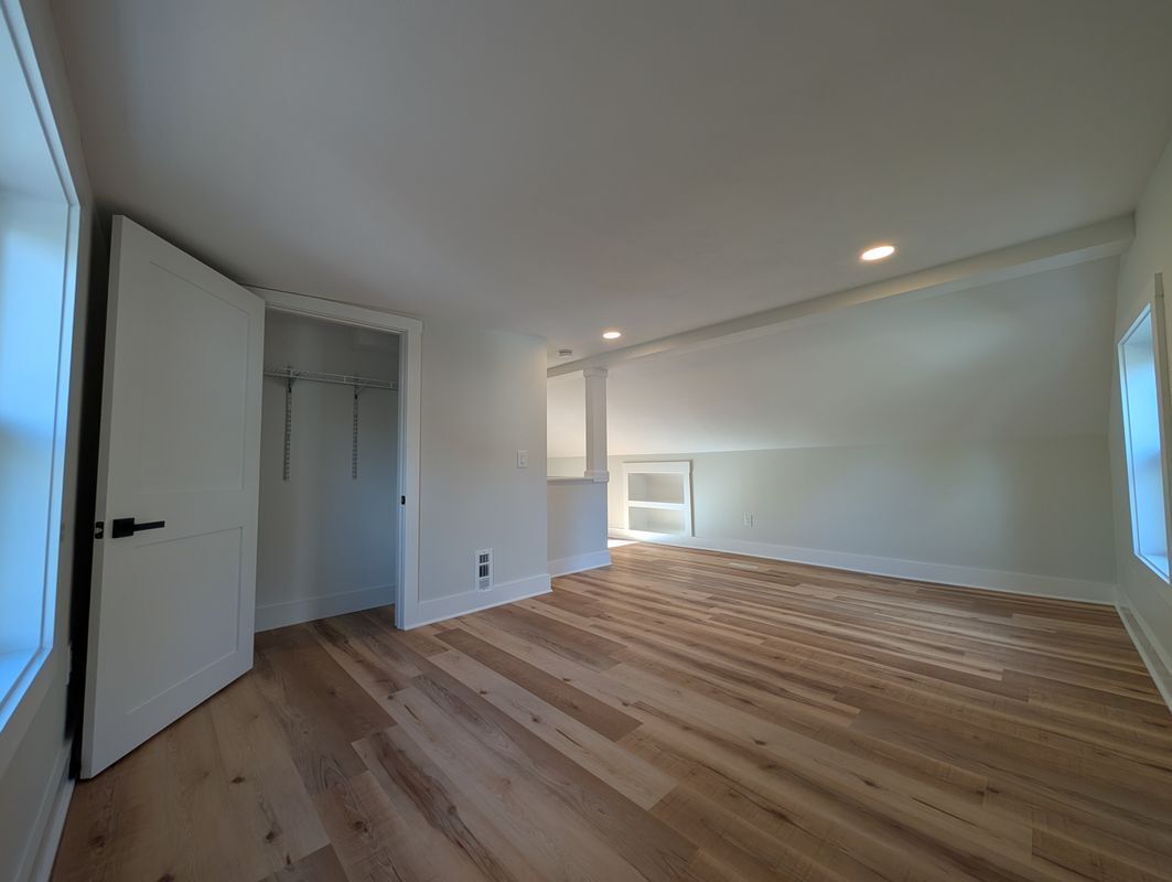 Building Photo - 125 Maple Manor Dr