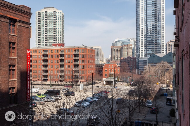 Building Photo - 345 N Canal St