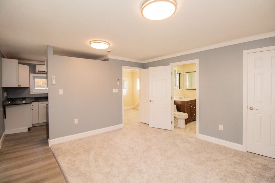 Building Photo - 80 Brigham Rd