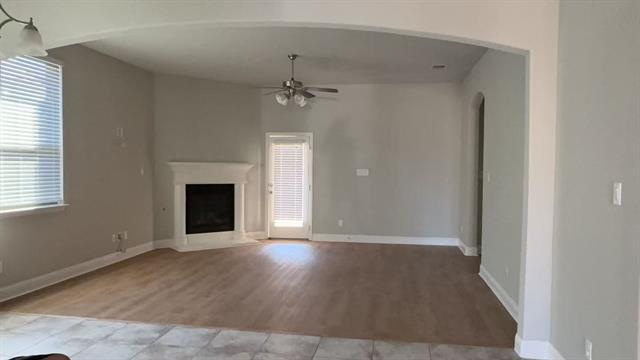 Building Photo - 811 Knox Dr