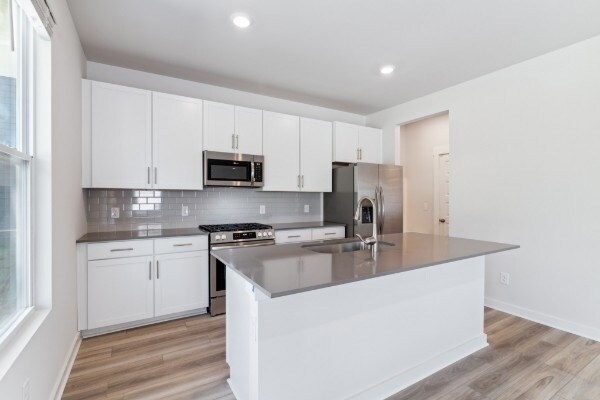 Building Photo - 1037 Ewell Farm Dr