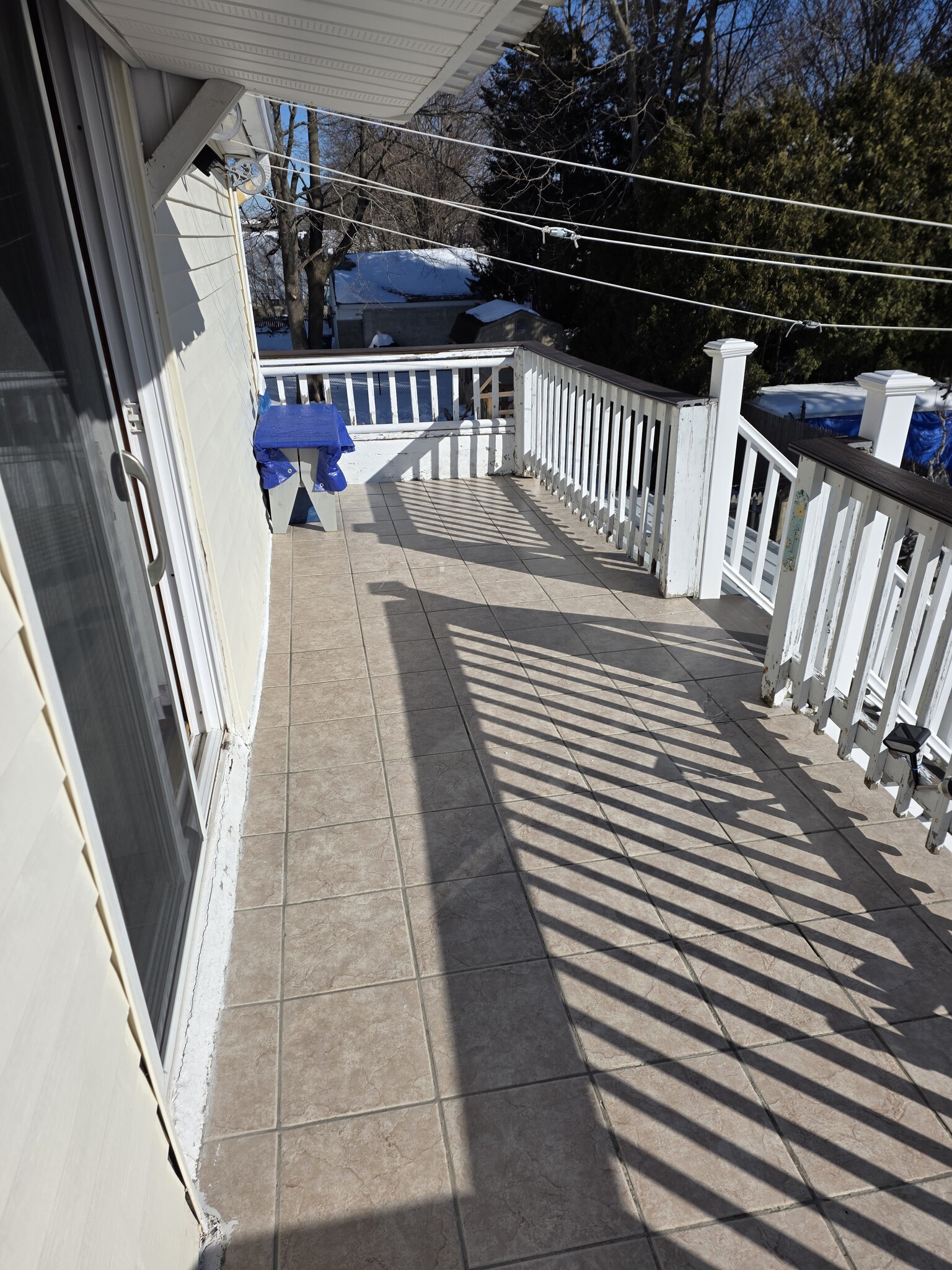 Back Upper Deck - 1104 Tacoma St