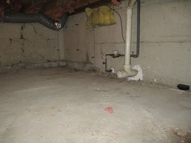 Building Photo - 3BR Townhome in Northampton School District