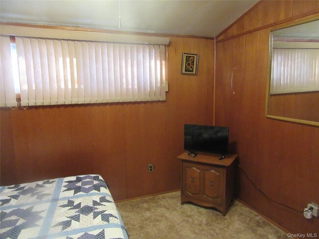 Building Photo - 14 Ann Ln