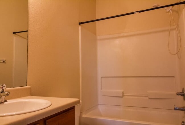 Building Photo - 7219 Golf Way