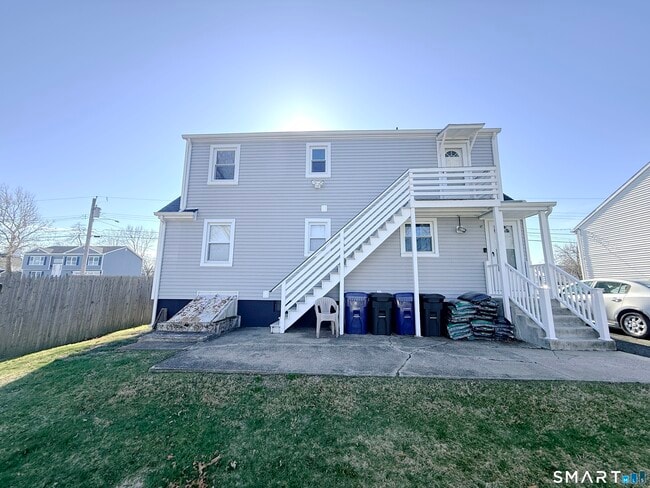 Building Photo - 91 Enright St