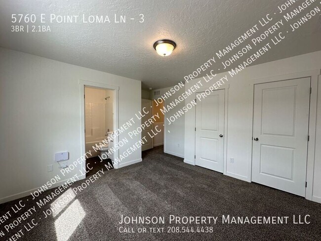 Building Photo - 5760 E Point Loma Ln