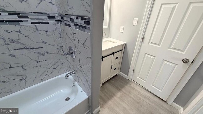 Building Photo - 1333 S Newkirk St