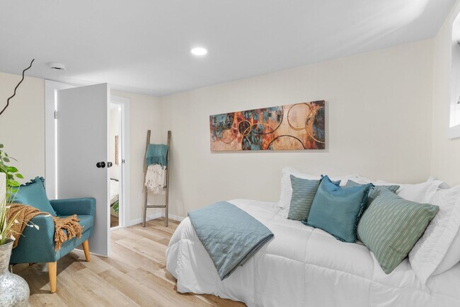 Building Photo - Sunny and Charming Boulder Creek Retreat - Modern Living on a Shared Property
