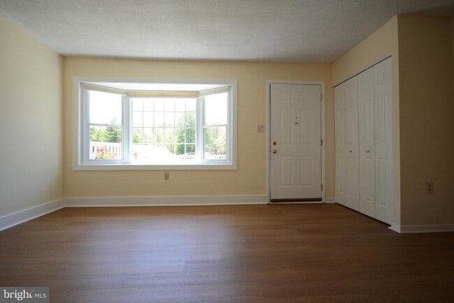 Building Photo - 7316 E Springbrook Ct