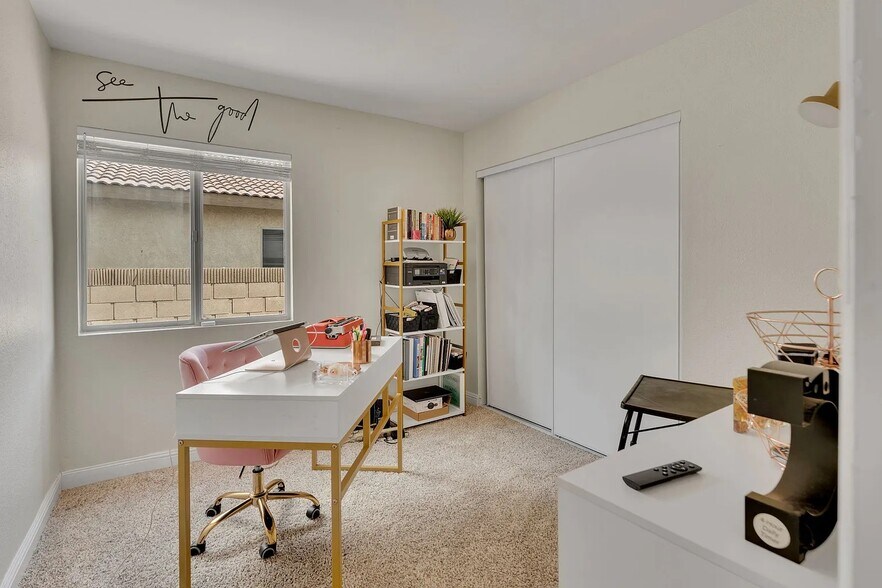 Building Photo - 43916 Silver Bow Rd