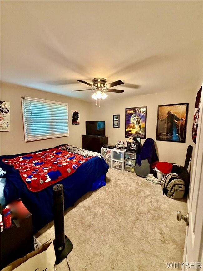 Building Photo - 260 Argus Dr