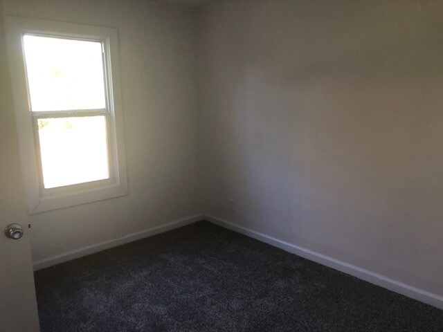 Building Photo - 7101 Fordshire Ln