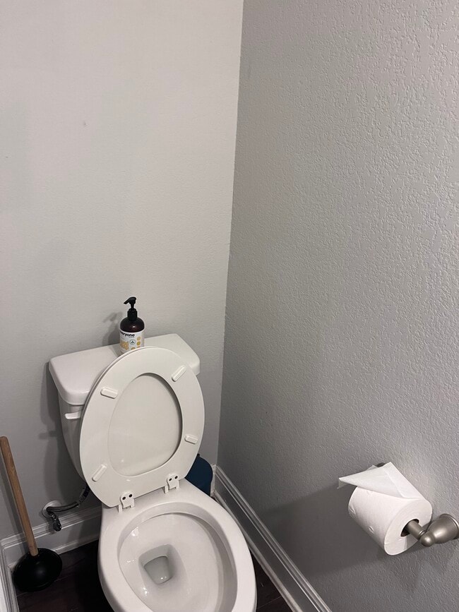 Building Photo - 1005 Boatswain Wy