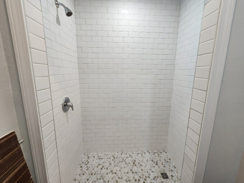 Building Photo - 18 Langdon St