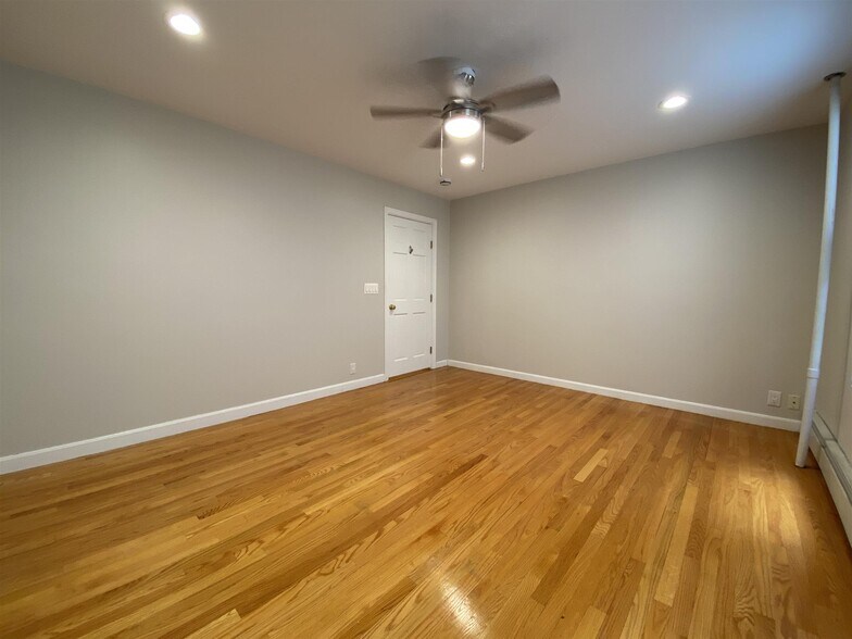 Building Photo - 47 Tremont St