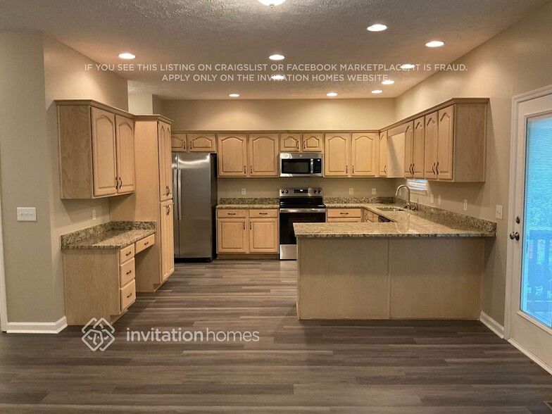Building Photo - 6975 Calderwood Dr