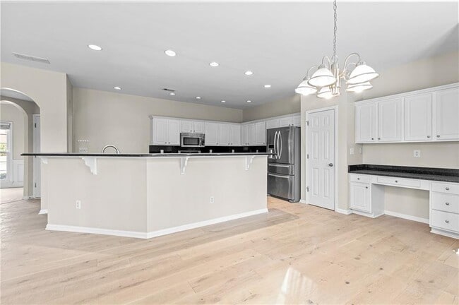 Building Photo - 2030 Brook Meadow Dr