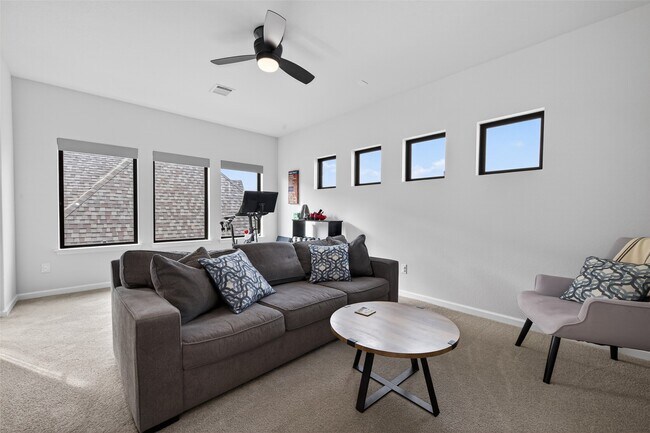 Building Photo - 7214 Darting Plover Wy