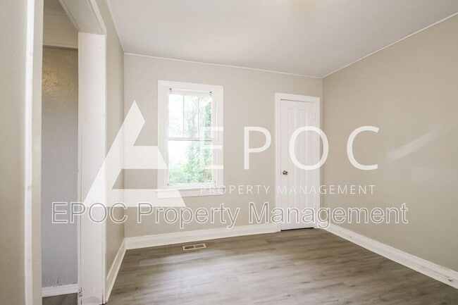Building Photo - 128 S 64th W Ave