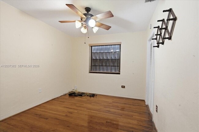 Building Photo - 2550 Trapp Ave