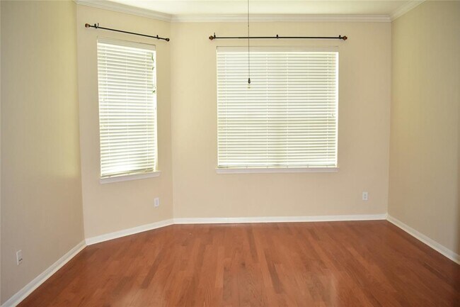 Building Photo - 26422 Meadow Dawn Ln